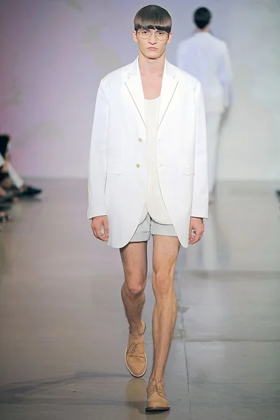 Look 24